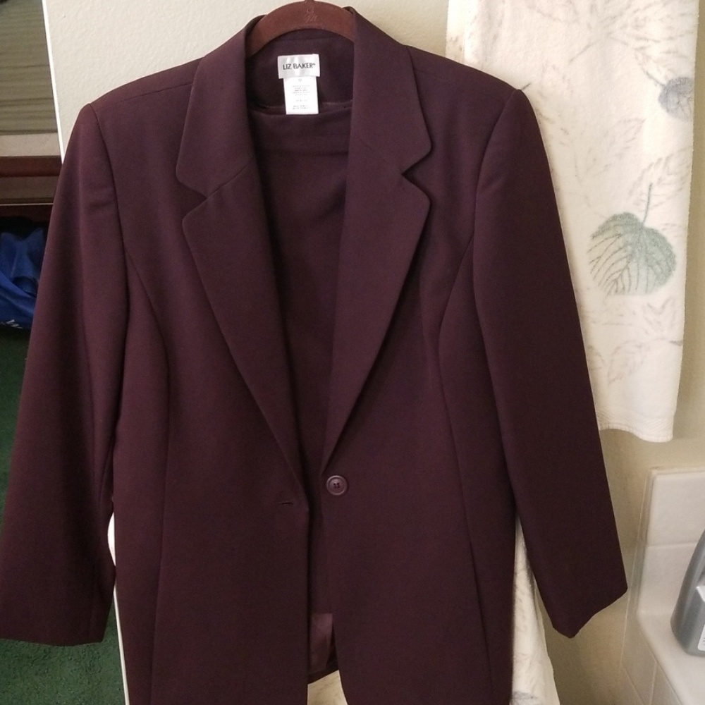 Liz Baker skirt suit